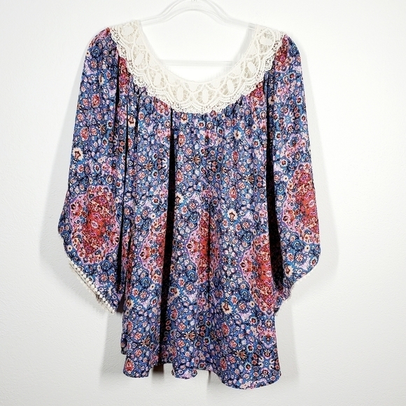 EYESHADOW BOHO FLUTTER SLEEVE TOP - Picture 1 of 5